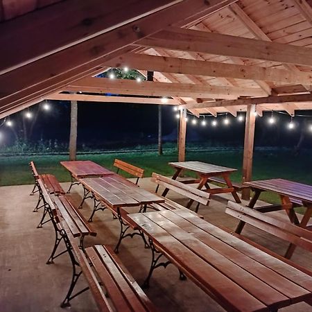 Lesne Zacisze-Pole Namiotowe Hotel Pisklaki Kültér fotó
